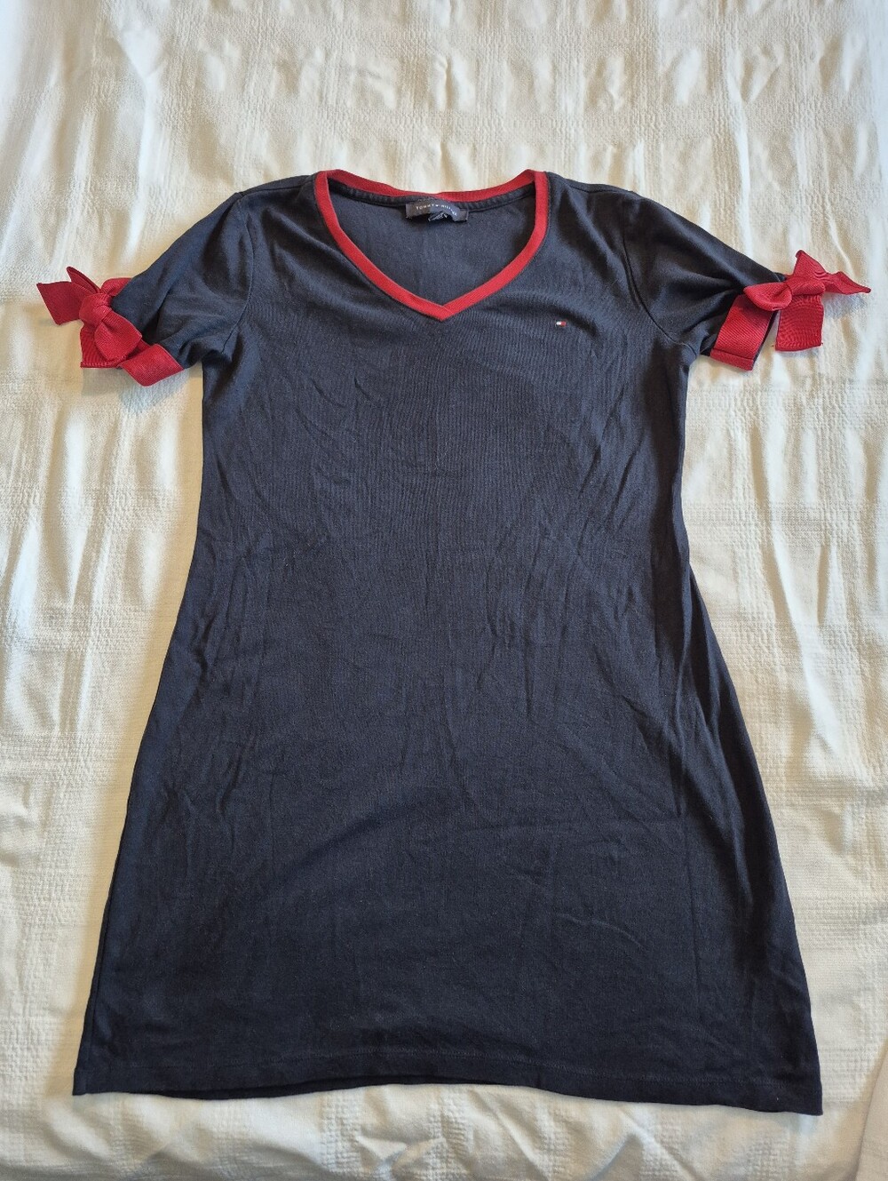 Tommy Hilfiger women's Medium tshirt dress red accent trim bows VGUC